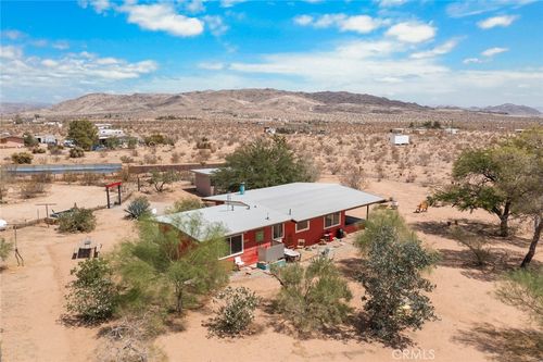 2150 Tori Ln, Landers, CA, 92285 | Card Image