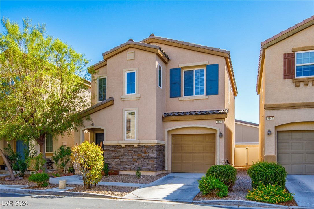 Lake Chippewa St, Las Vegas, NV 89113