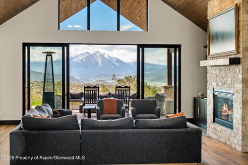182 Kingbird Dr, Glenwood Springs, CO, 81601-8771 | Card Image