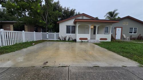 1066-1066 Nw 112th St, Miami, FL, 33168-6136 | Card Image