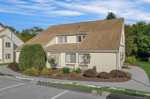 apt-b-17 Cromwell Pl, Mohegan Lake, NY, 10547-1134 | Card Image