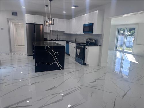 19800 Nw Miami Ct, Miami Gardens, FL, 33169-3361 | Card Image