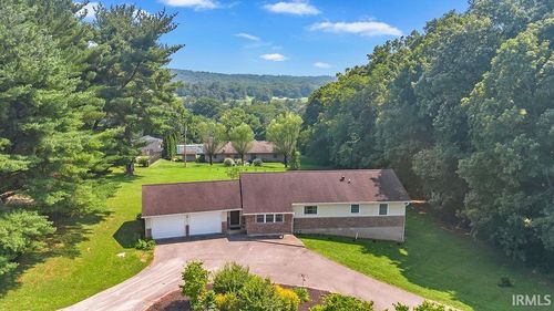 1744 Parkview Dr, Bedford, IN, 47421-3441 | Card Image