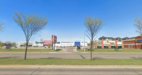 13204 137 Ave Nw, Edmonton, AB, T5L4Z6 | Card Image