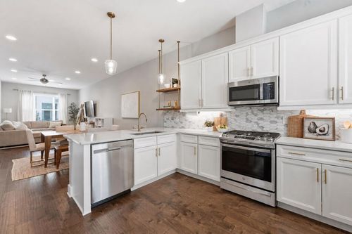 503 Vernon Cir, Nashville, TN, 37209-1383 | Card Image