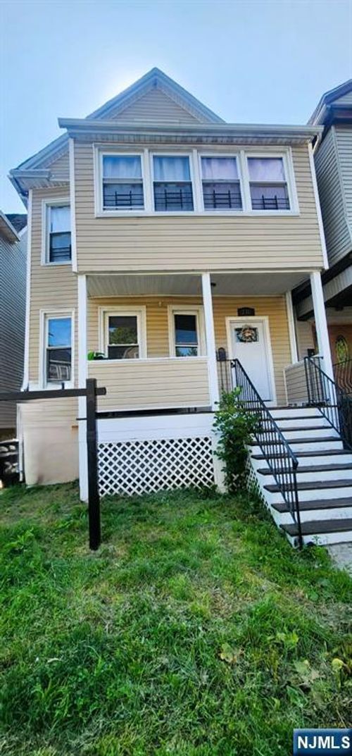 236 Halsted St, East Orange, NJ, 07018-2511 | Card Image