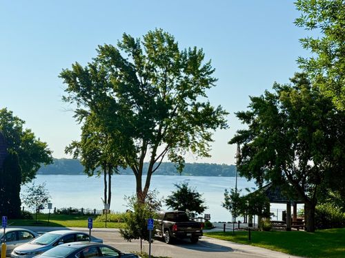 202-4387 Wilshire Blvd, Mound, MN, 55364-1900 | Card Image