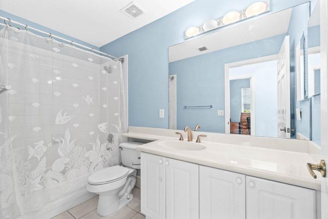 5946 Bay Hill Cir, House other with 4 bedrooms, 2 bathrooms and null parking in Lake Worth FL | Image 32