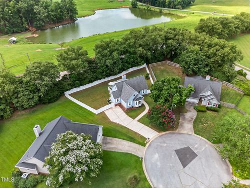 100 Avent Pines Ln, Holly Springs, NC, 27540-8618 | Card Image