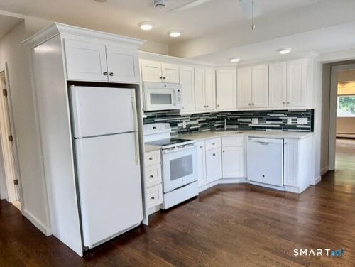 a-10 Wells Ave, Stamford, CT, 06902-7619 | Card Image