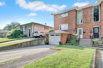 6745 Dawson St, Home with 3 bedrooms, 4 bathrooms and 3 parking in Niagara Falls ON | Image 2