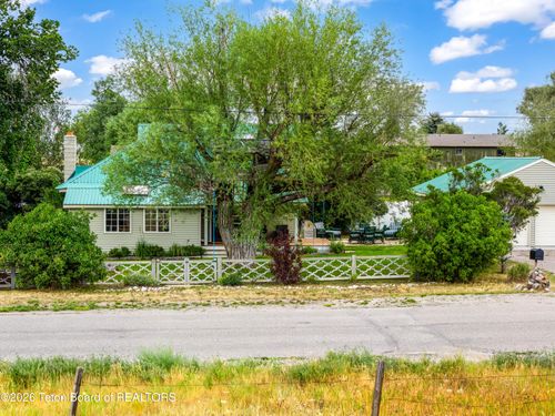 315 E Harper Ave, Driggs, ID, 83422-5198 | Card Image