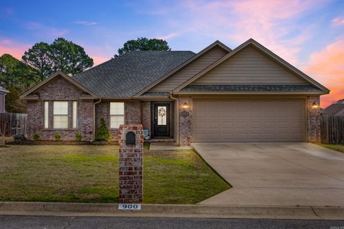 900 Laurel Ct, Searcy, AR, 72143-7079 | Card Image