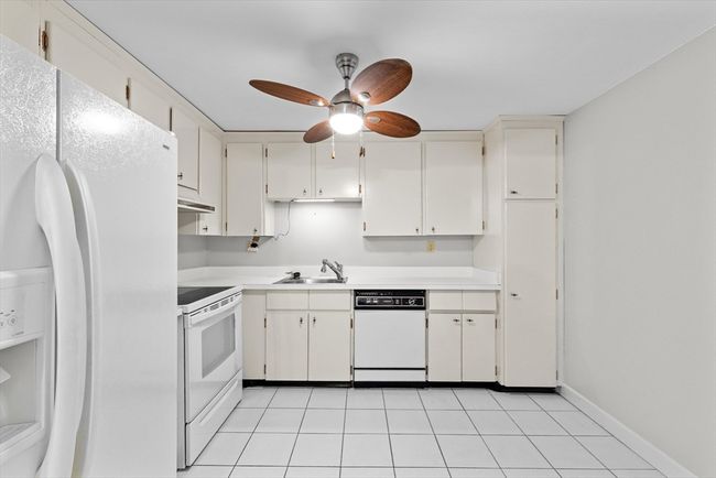 APT-611 - 1321 Worcester Rd, Condo with 1 bedrooms, 1 bathrooms and 2 parking in Framingham MA | Image 12