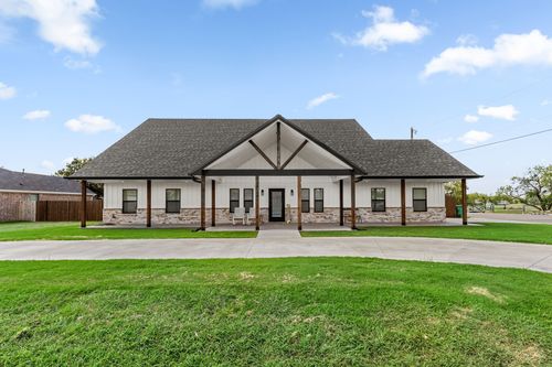 304 Mariners Way, Wichita Falls, TX, 76308-1431 | Card Image