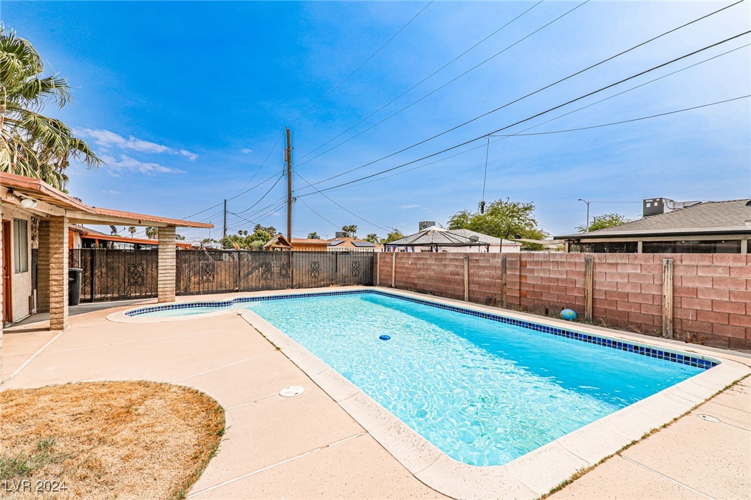 Kay Pl, Las Vegas, NV 89107