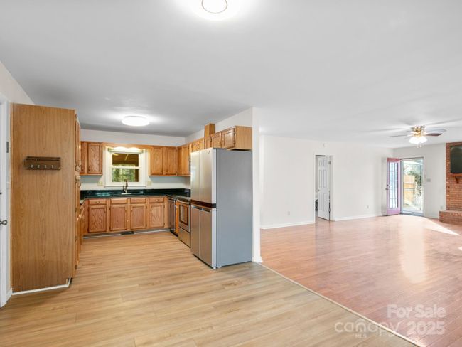 10 Shawn Dr, House other with 3 bedrooms, 2 bathrooms and null parking in Etowah NC | Image 11