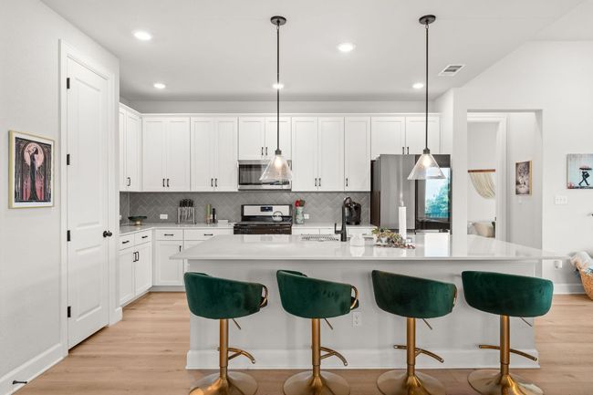 1036 Hazy Hills Loop, House other with 4 bedrooms, 3 bathrooms and 4 parking in Dripping Springs TX | Image 6