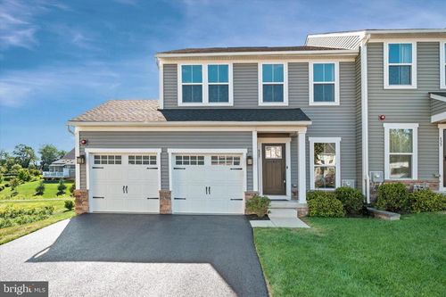 827 Fountain Trl, KENNETT SQUARE, PA, 19348-1928 | Card Image