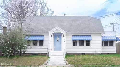304 Hopkins St, Defiance, OH, 43512-2225 | Card Image
