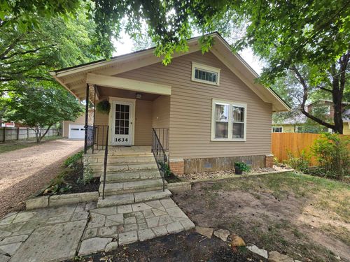 1634 John St, Winfield, KS, 67156-5158 | Card Image