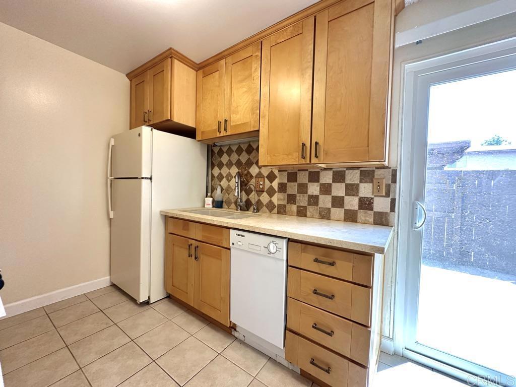 Residential in Lakeside 5