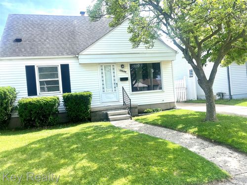 13509 Backus St, Southgate, MI, 48195-3607 | Card Image