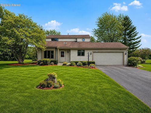 W354N5766 Lisbon Rd, Oconomowoc, WI, 53066-2418 | Card Image