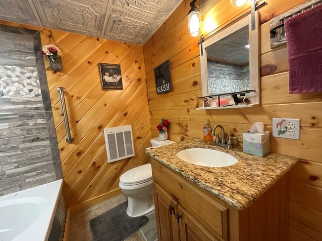 3550 Old River Ln, House other with 2 bedrooms, 2 bathrooms and 558 parking in Independence VA | Image 28