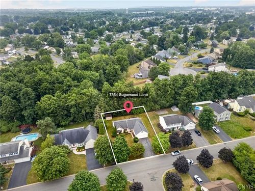 7554 Sugarwood Ln, Syracuse, NY, 13212-4405 | Card Image