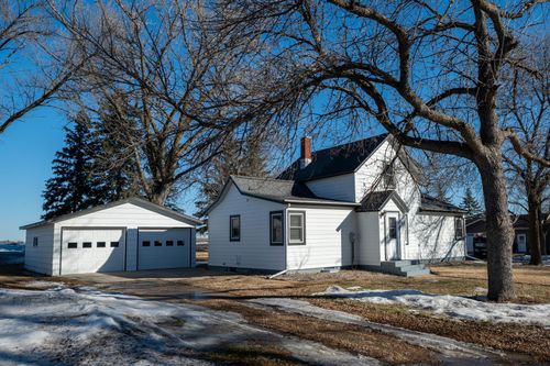 204 Mclaughlin Avenue W, Kandiyohi, MN, 56251 | Card Image