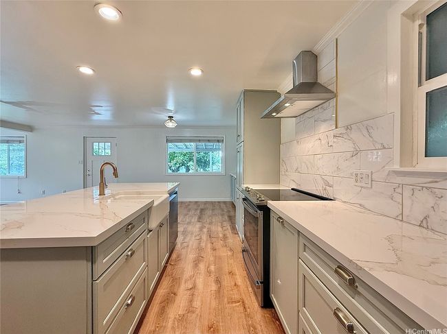 farm sink in island | Image 11