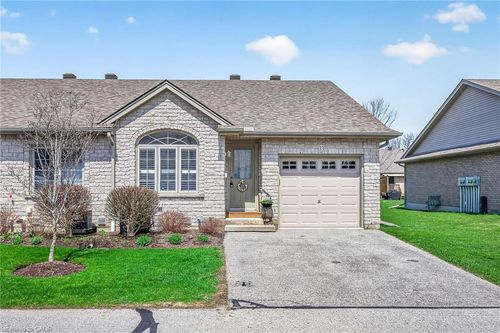 33-510 Queensway W, Simcoe, ON, N3Y4R4 | Card Image