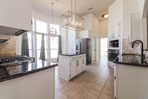 104 Peregrine Dr, McKinney, TX, 75072-5827 | Card Image