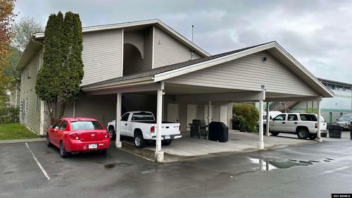 apt-b-114 Harvest Way, Sitka, AK, 99835-9790 | Card Image