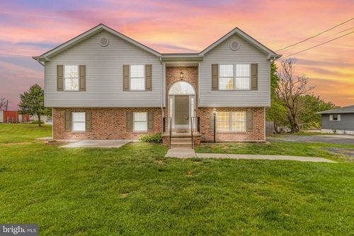 2471 Sulphur Springs Rd, INWOOD, WV, 25428-3517 | Card Image