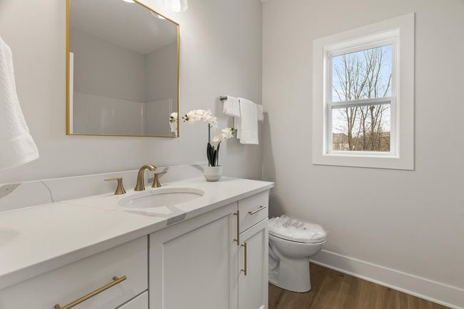 Full Bath | Image 17