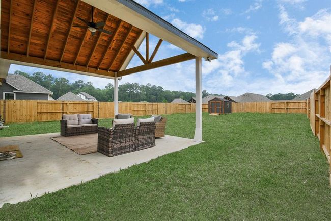 111 Alder Loop, House other with 4 bedrooms, 3 bathrooms and null parking in Anahuac TX | Image 41