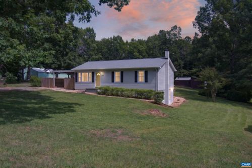2112 Carpenters Mill Rd, BARBOURSVILLE, VA, 22923-8534 | Card Image
