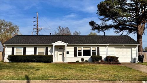 412 Lord North Rd, Virginia Beach, VA, 23462-2335 | Card Image
