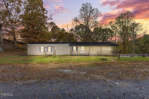 295 Ernie Dr, Gate City, VA, 24251-4407 | Card Image