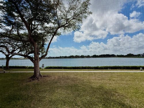 1055-20850 San Simeon Way, Miami, FL, 33179-1889 | Card Image