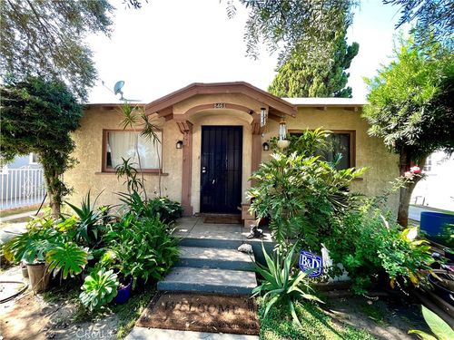 8461 Garden View Ave, South Gate, CA, 90280 | Card Image