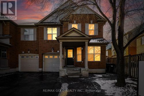 210 Owlridge Dr, Brampton, ON, L6X0M8 | Card Image