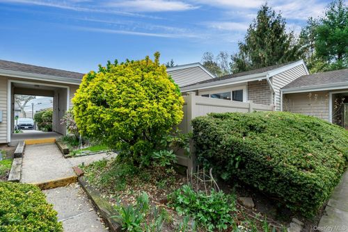 unit-j-210 Springmeadow Dr, Holbrook, NY, 11741-4115 | Card Image