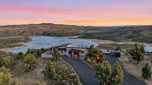 10702 Se Wicasa Ln, Prineville, OR, 97754-8511 | Card Image