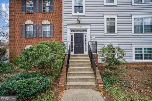 apt-37-7759 New Providence Dr, FALLS CHURCH, VA, 22042-4422 | Card Image