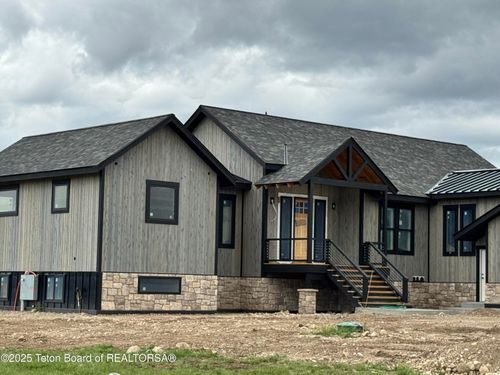 623 Royal Elk Cir, Victor, ID, 83455-5169 | Card Image