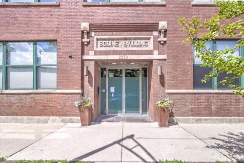 209-2250 W Ohio St, Chicago, IL, 60612-1529 | Card Image