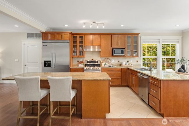 Straight on view of the kitchen | Image 9